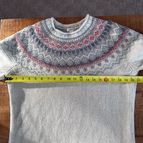 LL Bean Classic Heritage Fair Isle Cream Gray 100% Lambs Wool Women’s Sweater M - Picture 5 of 17